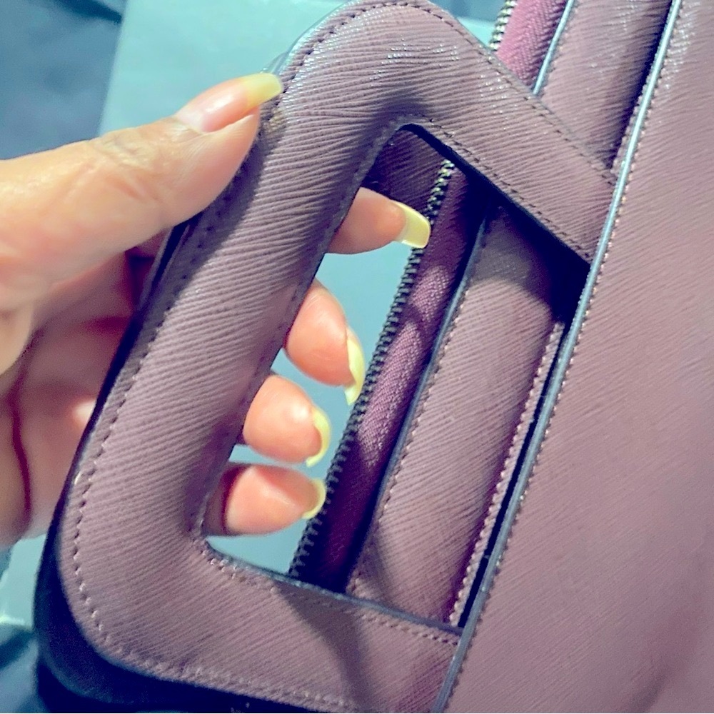 NIB RARE Tumi Locking Portfolio Saffiano Leather With Handles In Burgundy - Picture 13 of 16